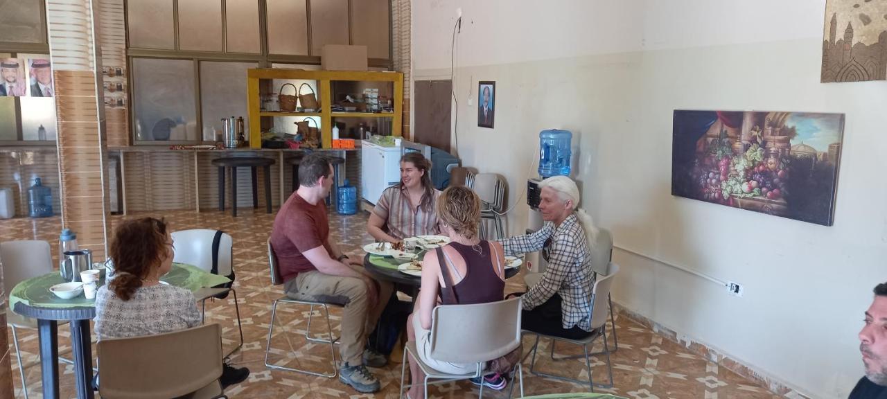 Safi Kitchen Hostel Gawr as-Safi Экстерьер фото